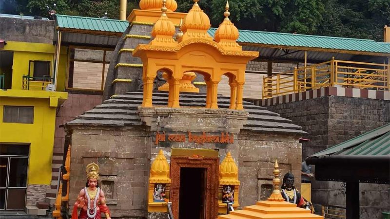 baglamukhi-temple-kangra